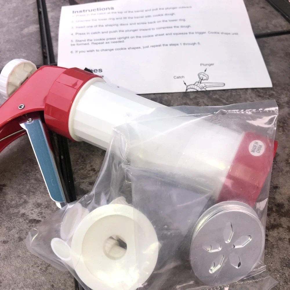 Vtg Fox Run Cookie Press & Cake Decorator Pistol Grip Tips Cookie Discs Kit NEW